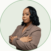 Vânia, Regulatory Pharmacist